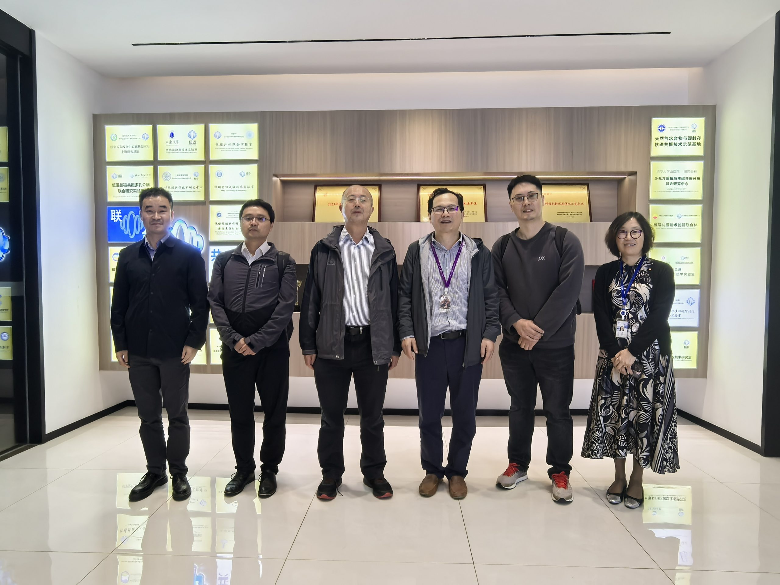 中国石油长城钻探卢毓周高级专家一行到访AK手机网页版登录入口考察指导！