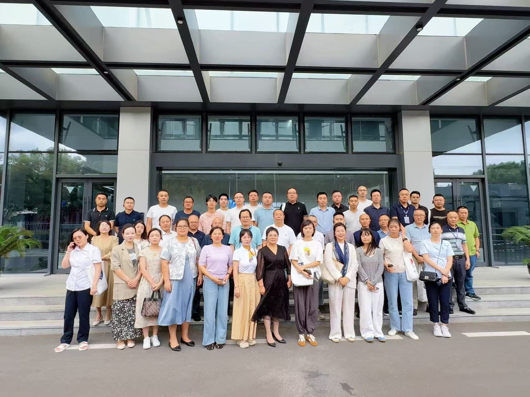 第二期绵阳专精特新企业家班聚焦AK手机网页版登录入口实践